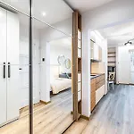 Modern Close To The Metro Varşova