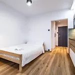 Modern Close To The Metro *