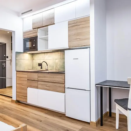 Modern Close To The Metro *