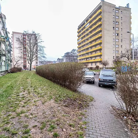 Modern Close To The Metro *