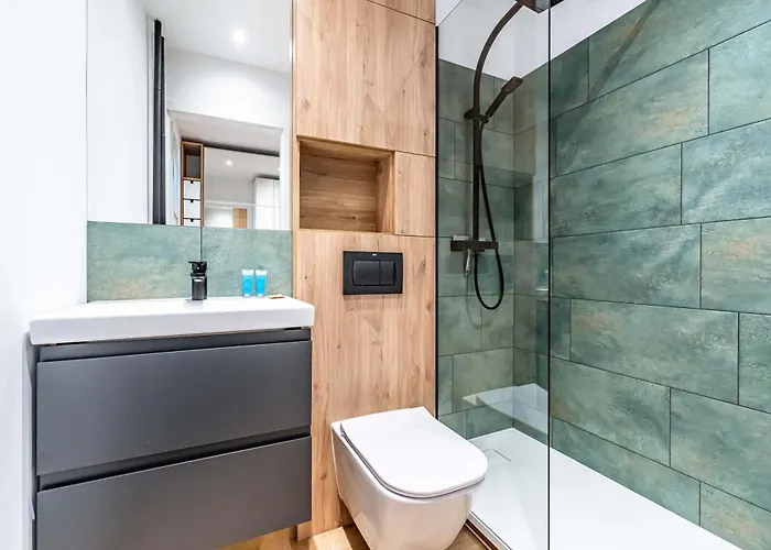 Modern Close To The Metro Warszawa