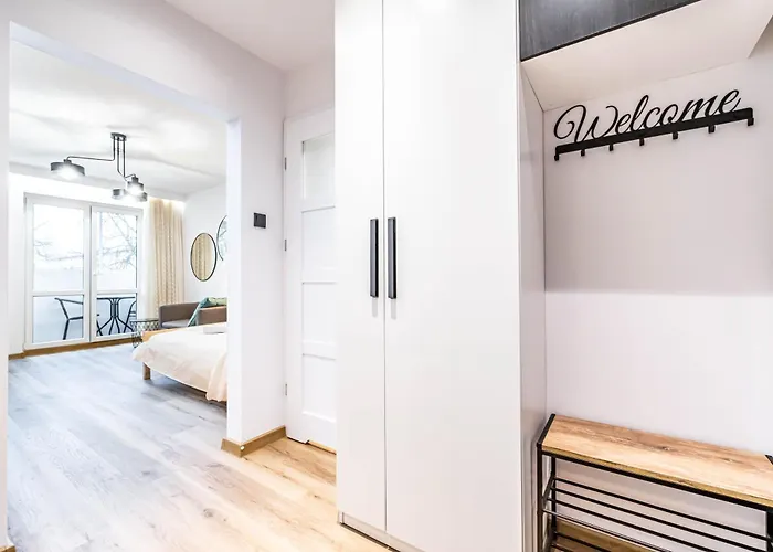 Modern Close To The Metro *