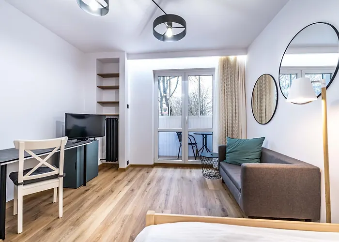 Modern Close To The Metro * وارسو