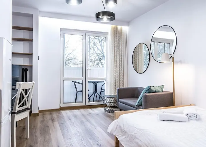 Modern Close To The Metro Warszawa